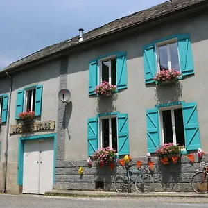 Les Deux Velos D'hotes-table D'hotes Hotel Biert